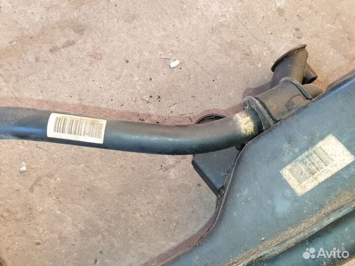 Джили мк бензобак без насоса