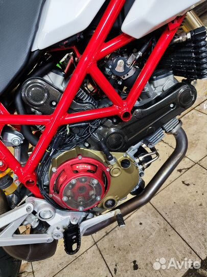 Ducati Hypermotard 1100S