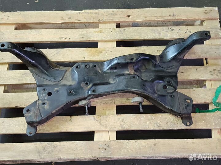 Подрамник двигателя Mitsubishi Lancer 9