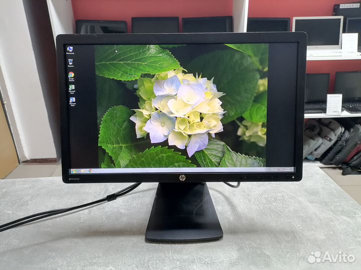 Монитор HP 22