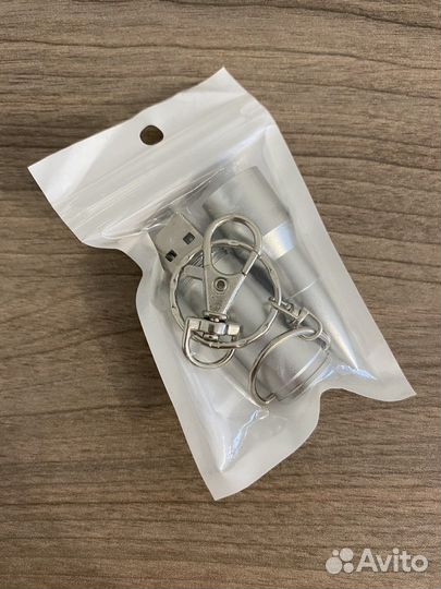 Флешка USB 4 Гб