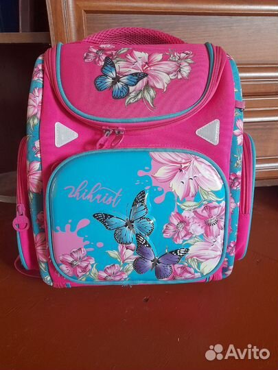 Школьный рюкзак для девочки