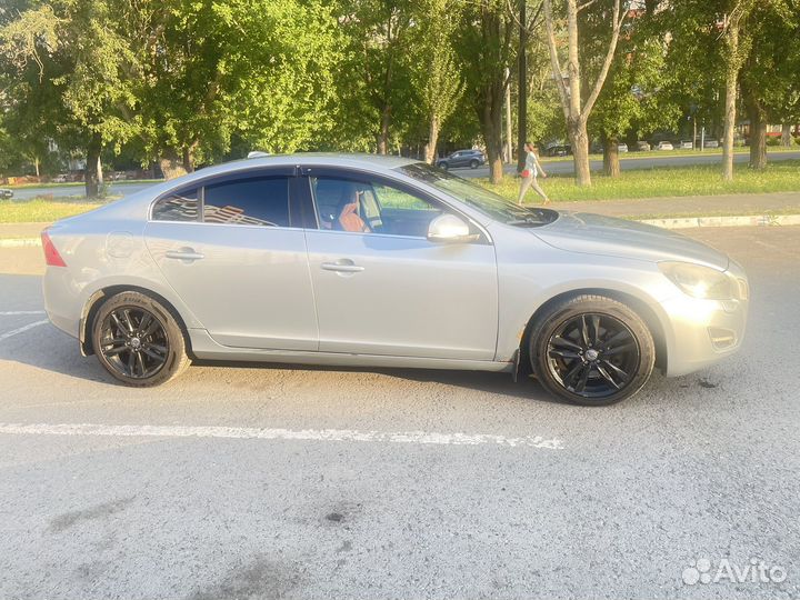 Volvo S60 2.0 AT, 2010, 267 320 км