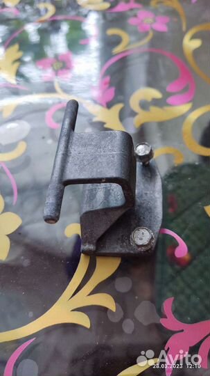 Петля люка для стиральной машины Ariston