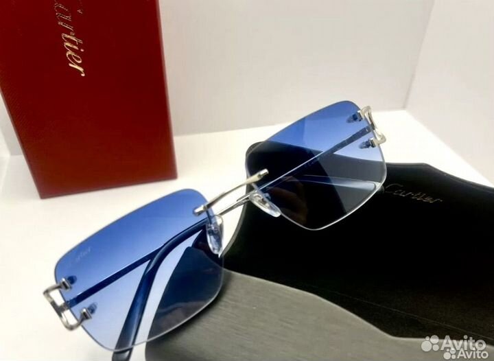 Солнцезащитные очки брендовые