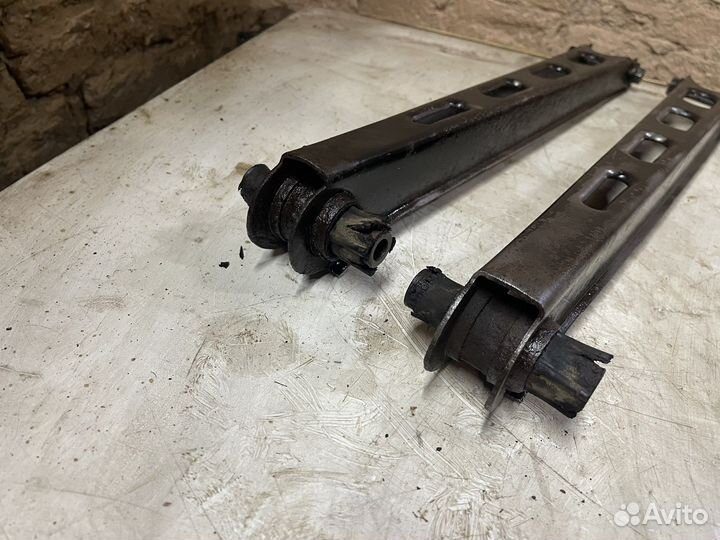 Рычаг задний поперечный нижний Opel Vectra B