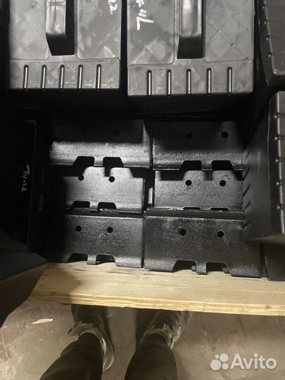 Трак (башмак) асфальтоукладчика Bomag BF-223 C