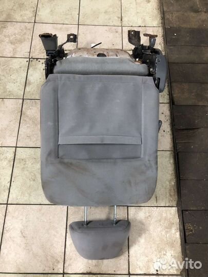 Сиденья Mitsubishi Montero Sport 1