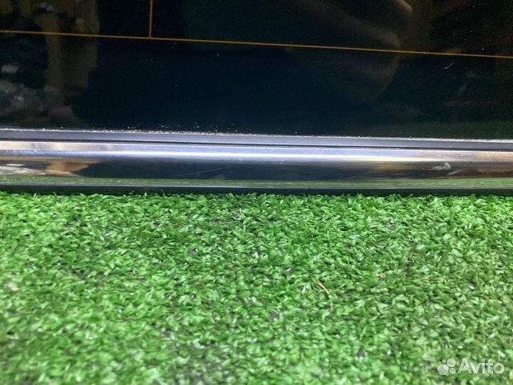 Форточка кузова правая Lexus Lx570 2008