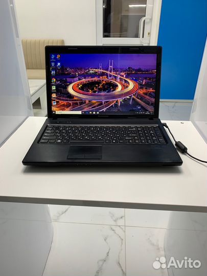 Крутой Lenovo intel core i5 /SSD256 /8gb /15.6