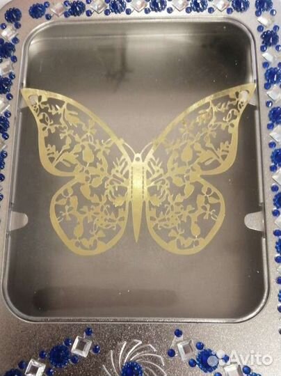 Жестяная коробка