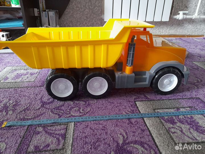 Игрушка грузовик