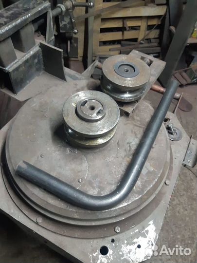 Услуги трубогиба.Загиб круглой трубы.Гибка труб