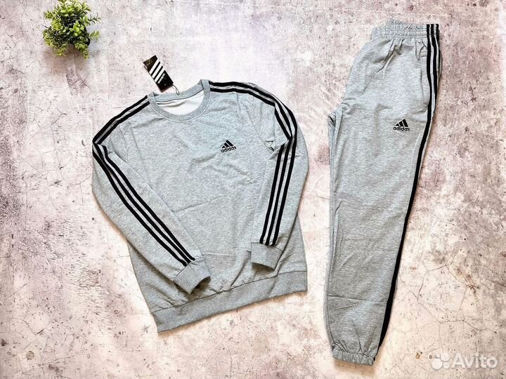 Спортивные костюмы Adidas