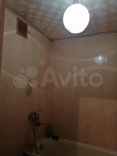 2-к. квартира, 43 м², 4/4 эт.