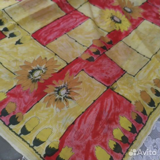 Винтажный шёлковый платок