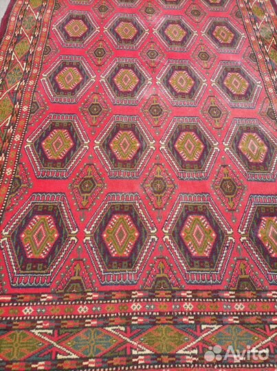 Ковер 2 на 3 м и 1,5 на 2