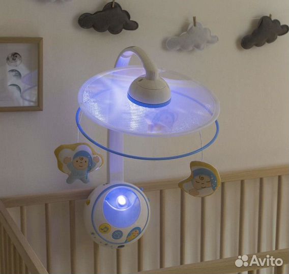 Мобиль на кроватку chicco