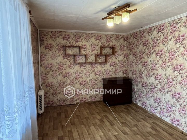 2-к. квартира, 43 м², 3/5 эт.