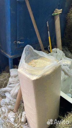 Сено и Стружка в тюках