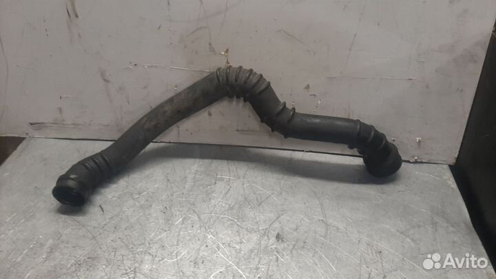 Патрубок интеркулера Volvo S60 1.6 турбо бензин