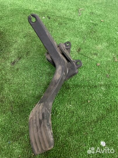 Педаль газа Ford Focus Split Port MK1 YS4E 2001