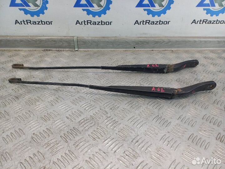 Поводок стеклоочистителя (пара) Renault Master 3