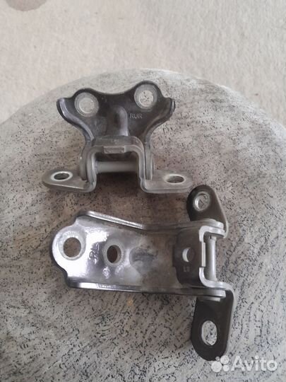 Петли прааой двери solirls