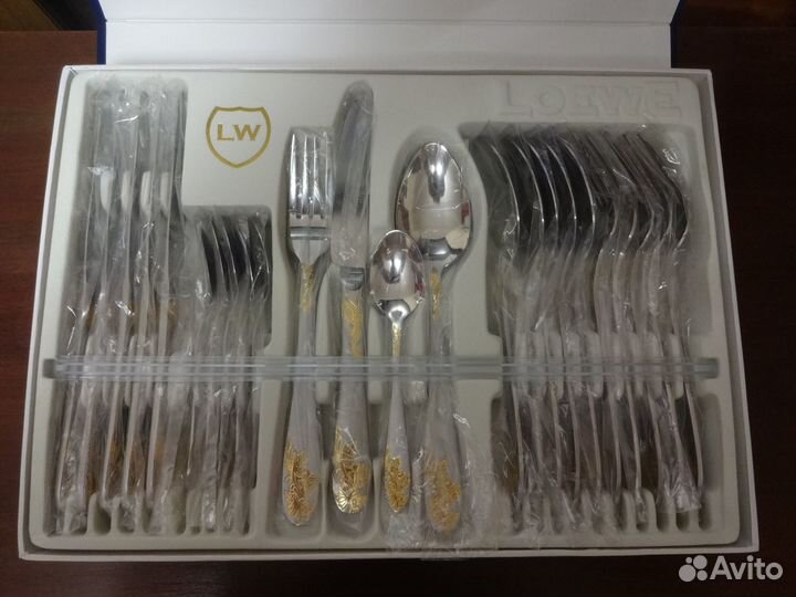 Набор столовых приборов с титановым покрытием новы