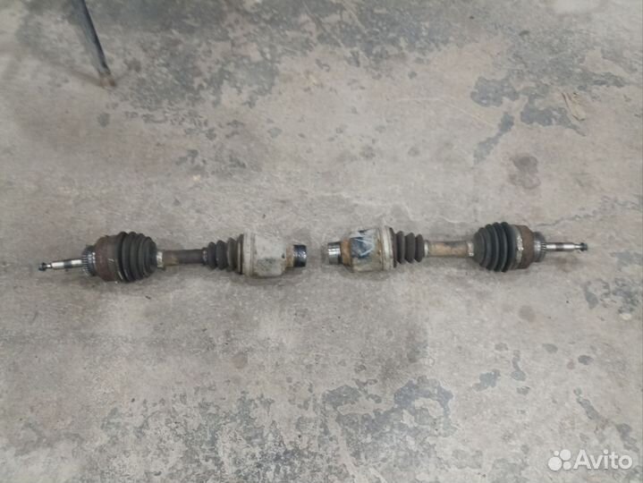 Привод передний SsangYong Kyron 05-14г