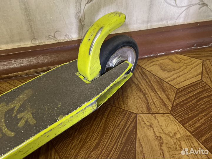 Трюковой самокат