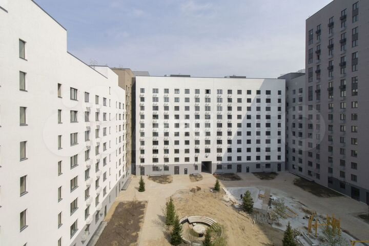 2-к. квартира, 71,2 м², 2/10 эт.