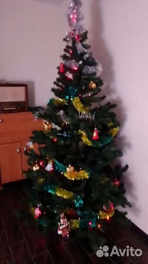 Елка искуственная