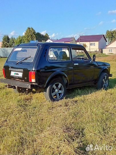 LADA 4x4 (Нива) 1.7 МТ, 1997, 200 000 км