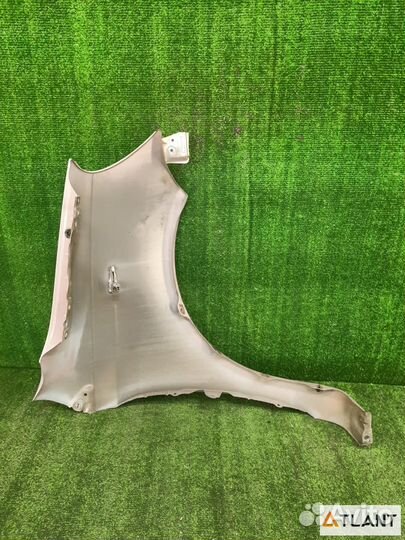 Крыло переднее левое toyota vitz