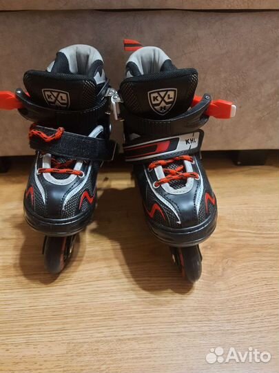 Роликовые коньки