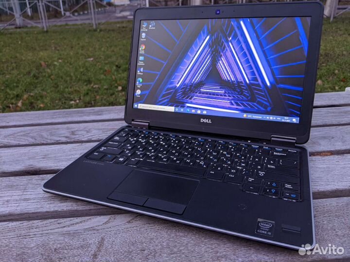 Ультрабук Dell Latitude e7240 на i5 и SSD