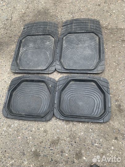 Коврики салонные резиновые универсальные