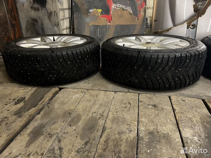 Литые диски с зимней резиной r17