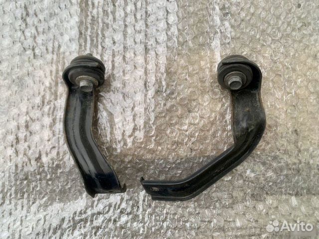 Крепление радиатора кондиционера Honda Civic 8 FD