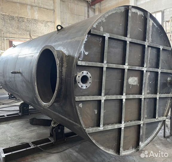 Емкость 50 м3 и более