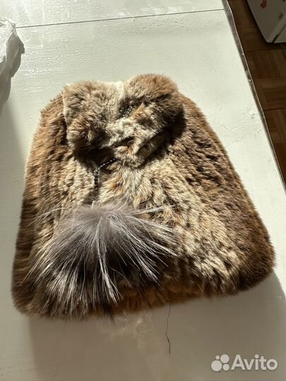 Женские меховые шапки