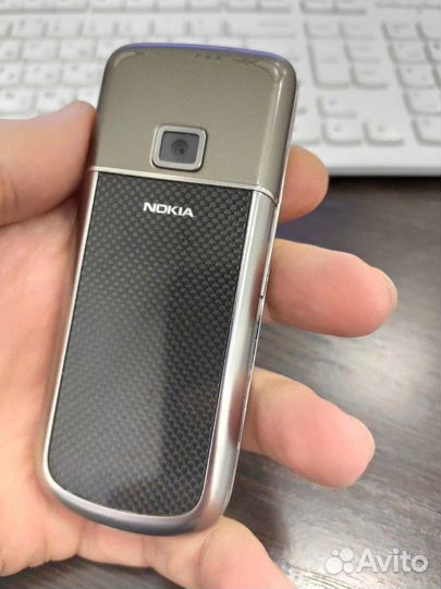 Nokia 8800 Carbon Arte, 4/4 ГБ