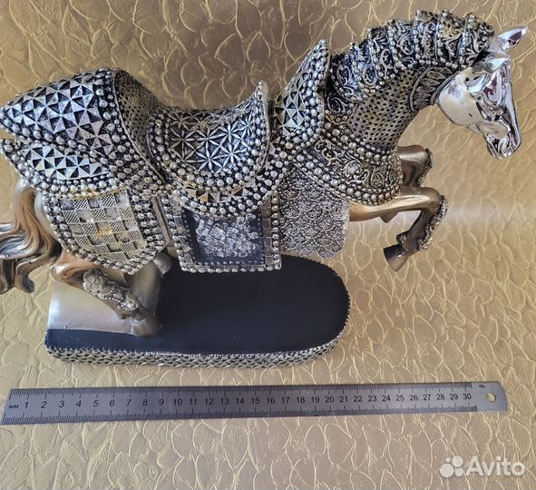 Статуэтка конь 28х23х8