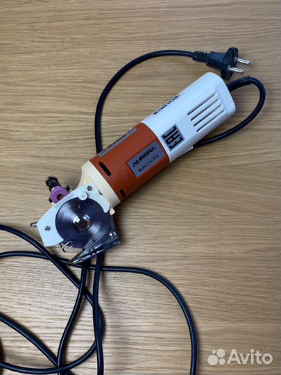 Дисковый раскройный осноровочный нож aurora YJ-65A