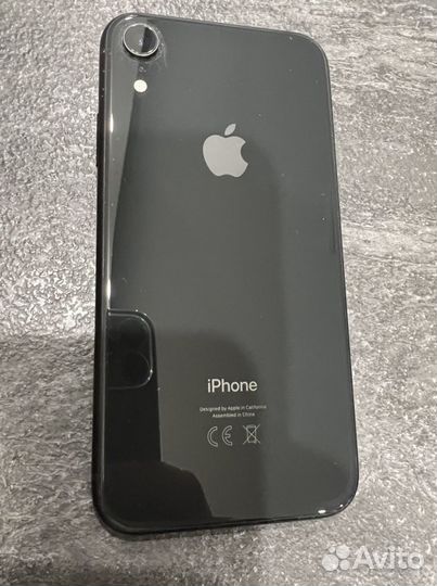 Телефон iPhone XR