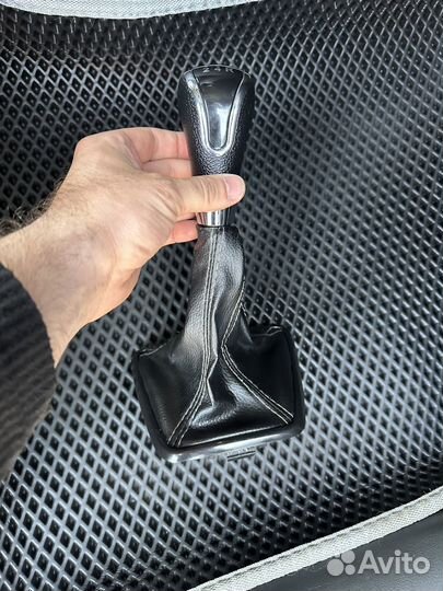 Ручки на весту