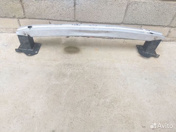 Усилитель переднего бампера Peugeot 308 пежо 308