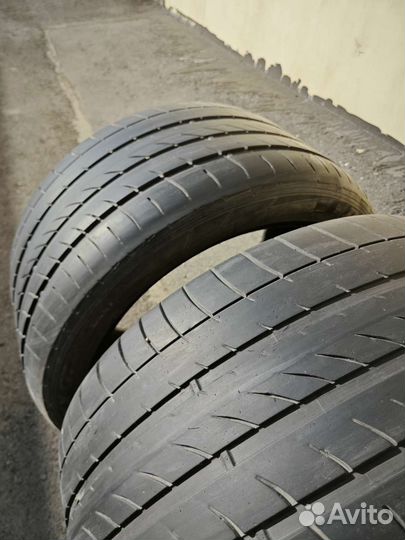 Dunlop SP Sport Maxx GT 275/40 R20 и 315/35 R20 110Y