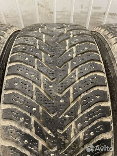 Nokian Tyres Hakkapeliitta 8 SUV 235/60 R18